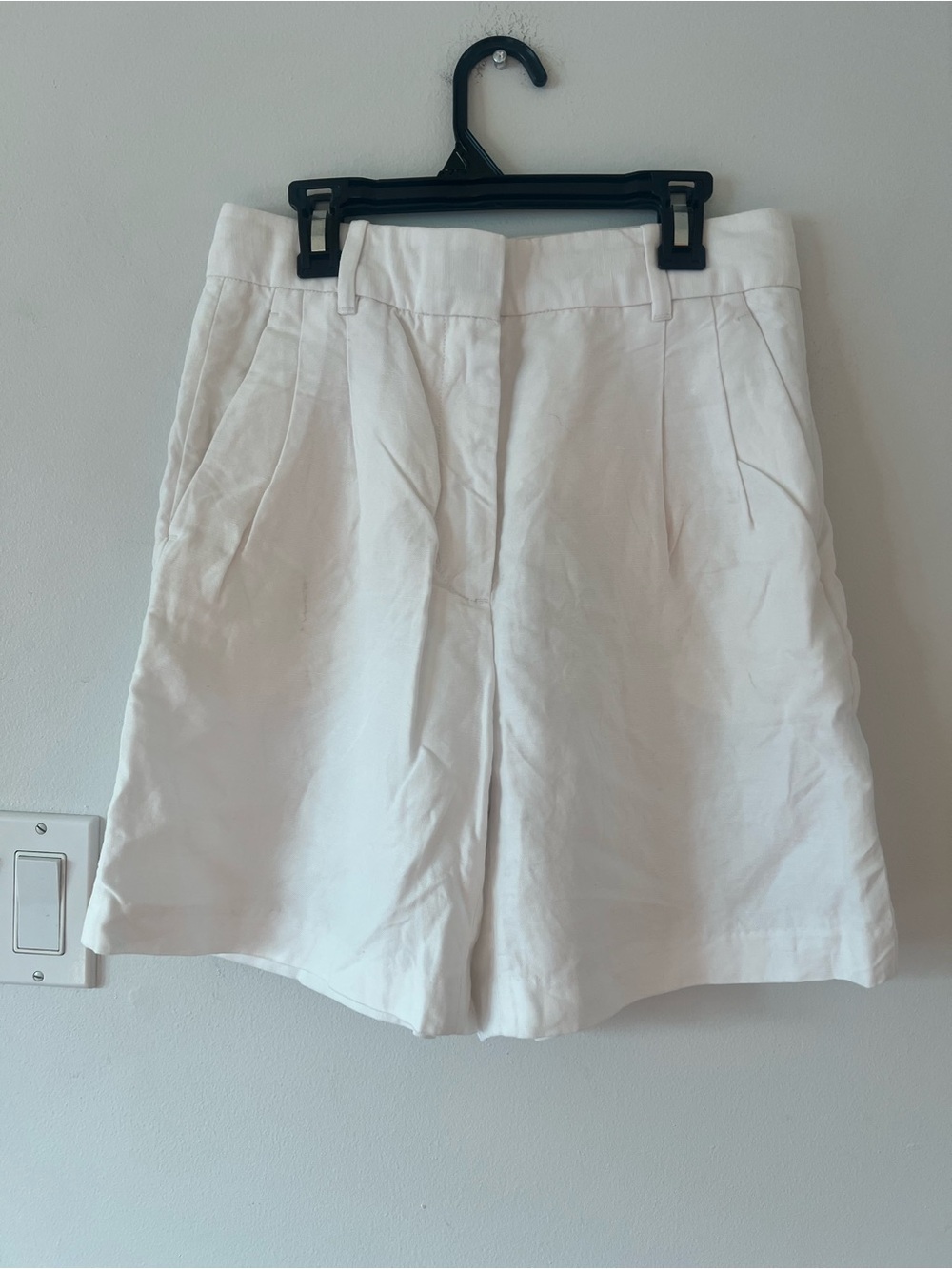 Wilfred Effortless Pant White High-Rise Pleated Linen-Blend Shorts Women’s 4